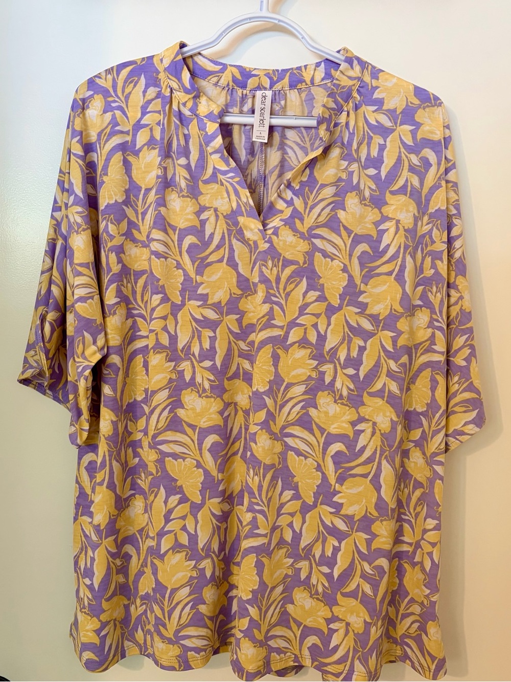 Dear Scarlett Breeze Lavender & Yellow Floral Split-Neck Blouse - Size L